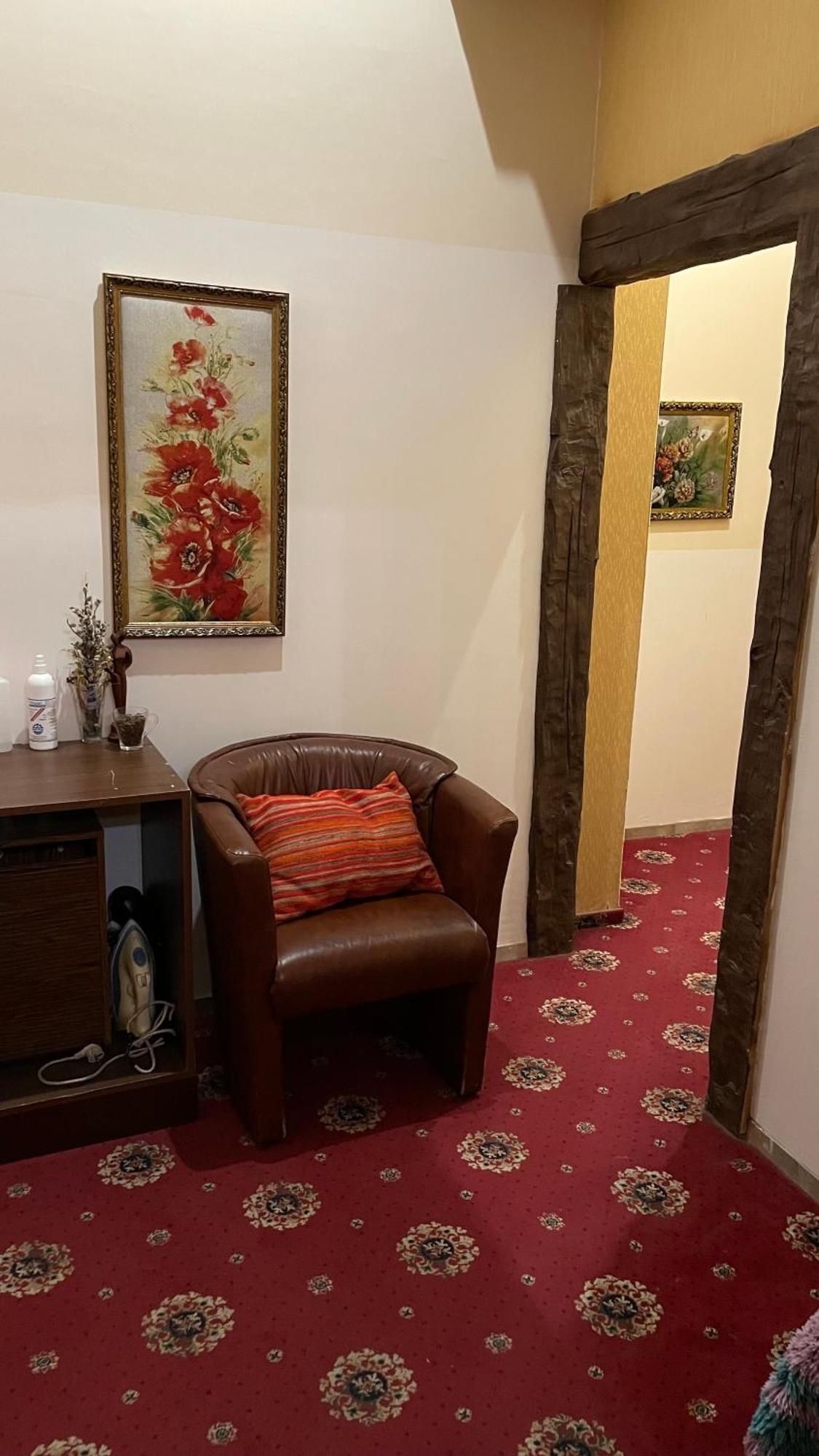 Mini Hotel Central Park Львів Екстер'єр фото