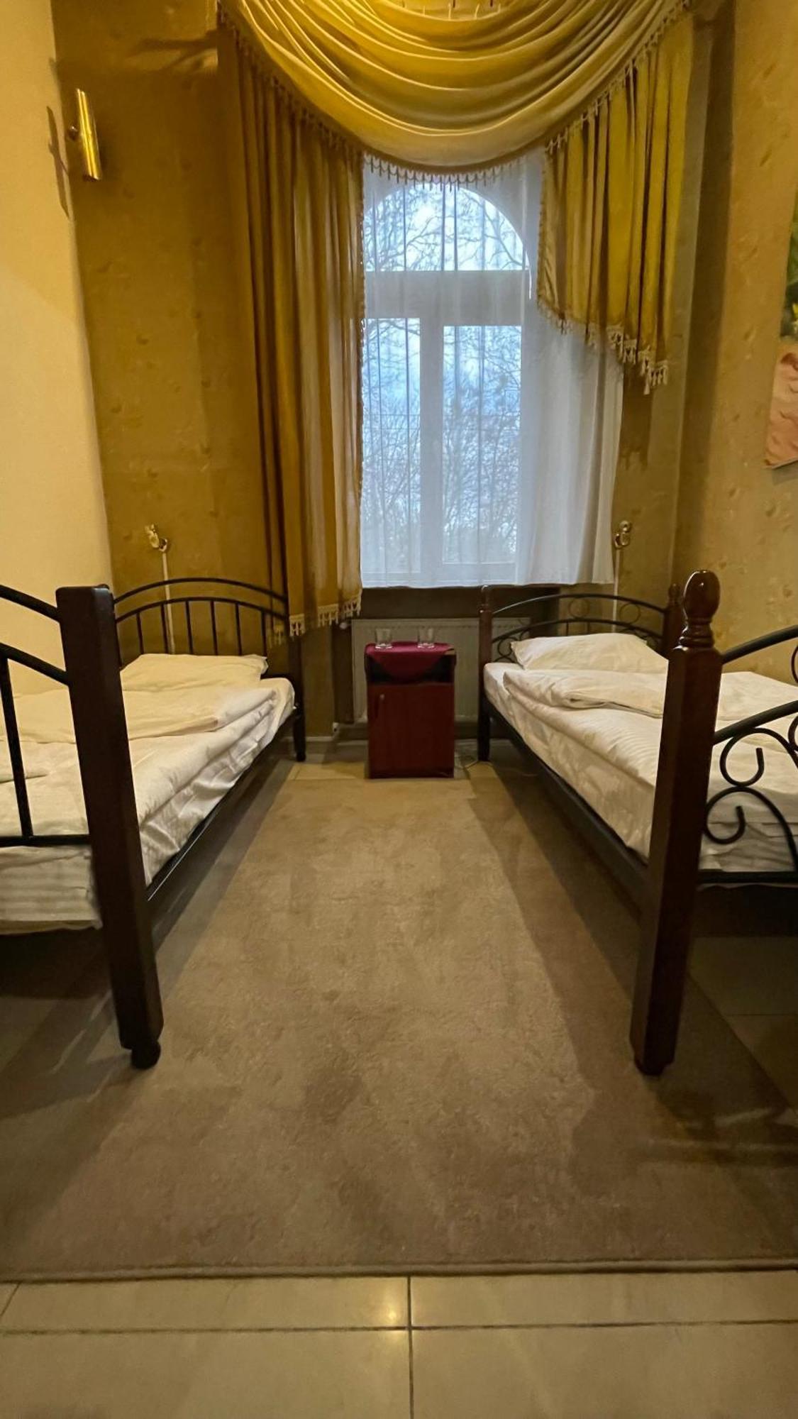 Mini Hotel Central Park Львів Екстер'єр фото