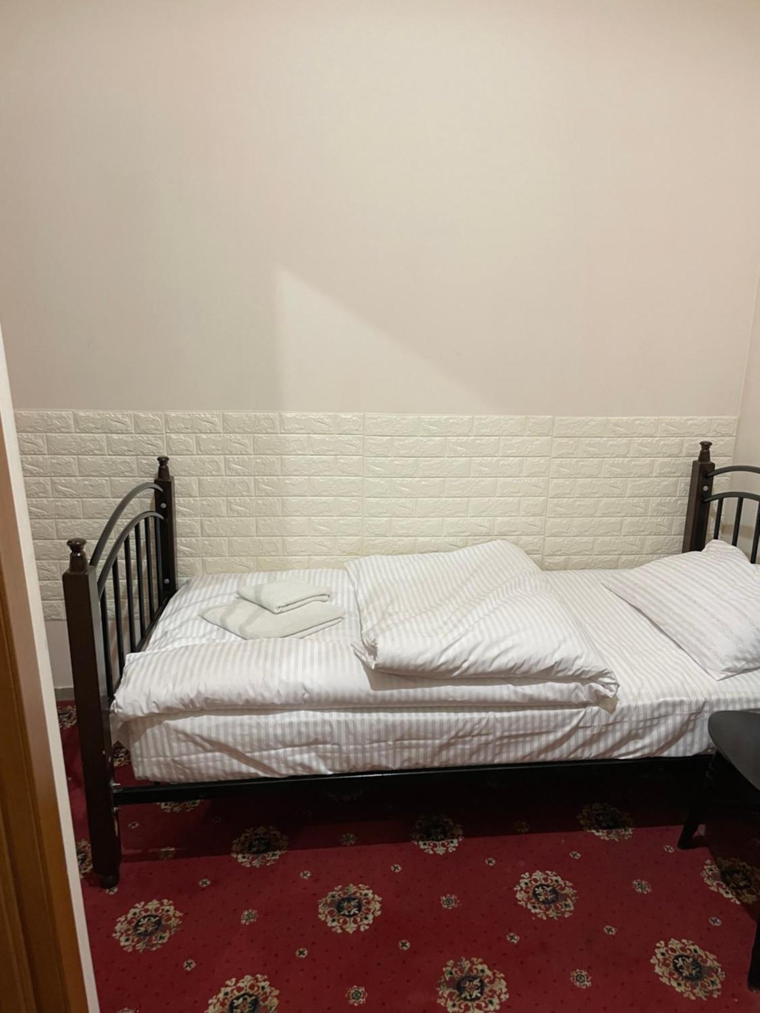 Mini Hotel Central Park Львів Екстер'єр фото